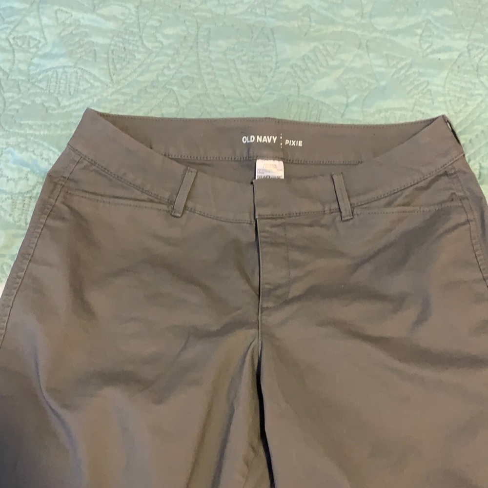 Old Navy Grey Pixie Pants
